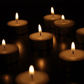 Blog Emotionele besmetting en uitgestelde rouw tijdens de dodenherdenking op 4 mei